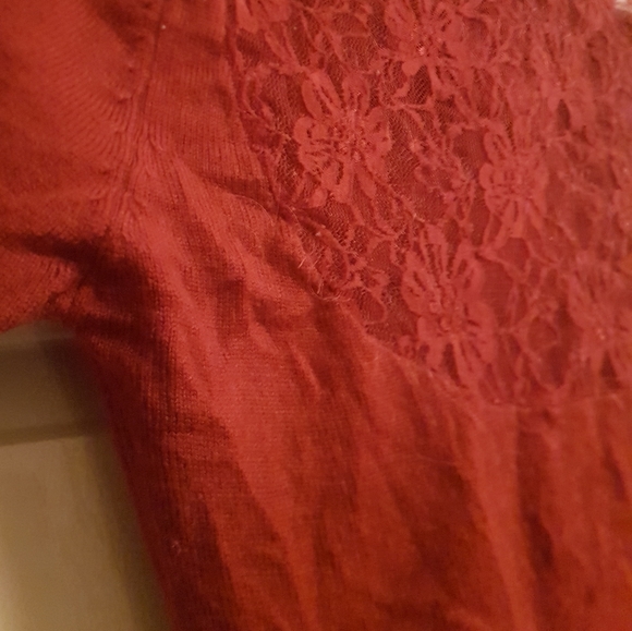 👚 Candy Couture Ruched Cowl Laced Sweater - Picture 5 of 9